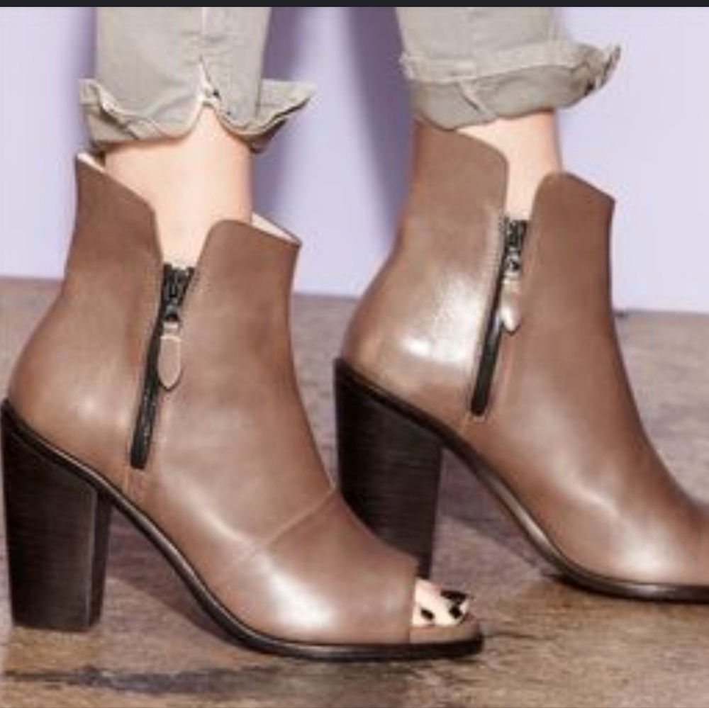 Rag & Bone boots size 9 tan Noelle  open toe heels ankle  4" heels
